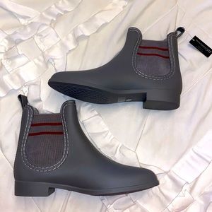 Gray booties w/ red stripe